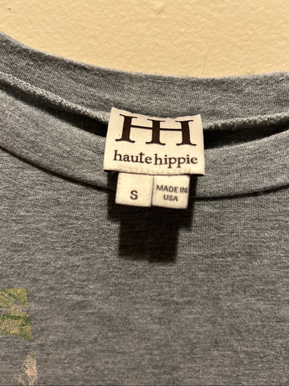 Haute Hippie soft and creamy light weight Sweatshirt - Picture 3 of 4